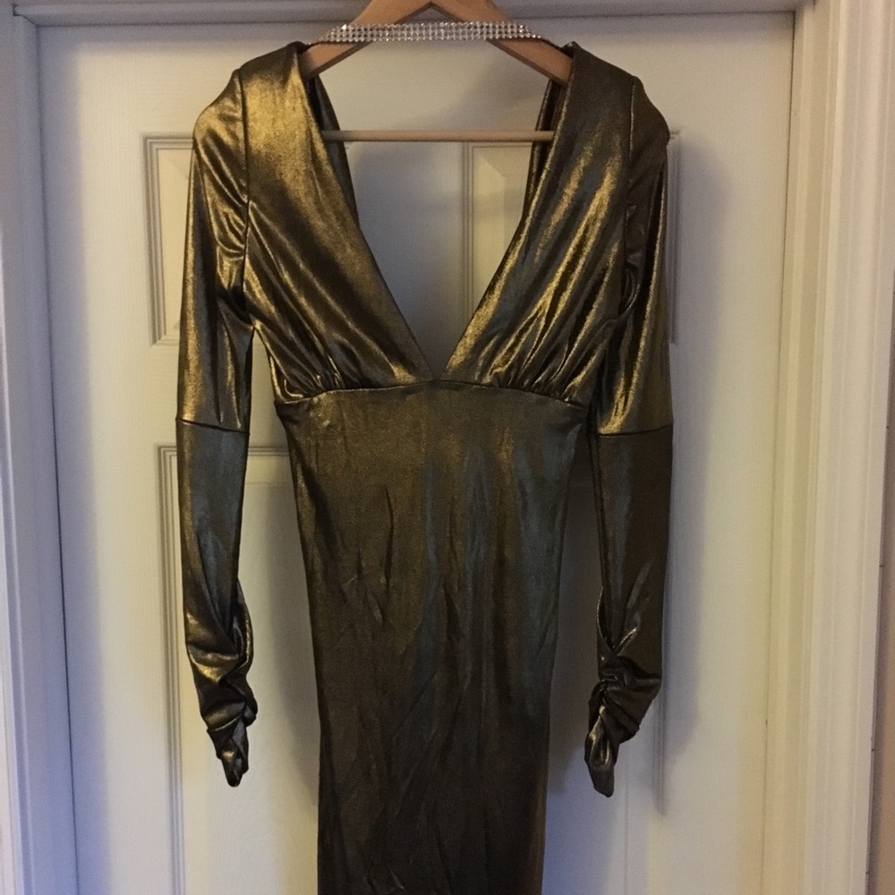 Beautiful L’impasse cocktail dress